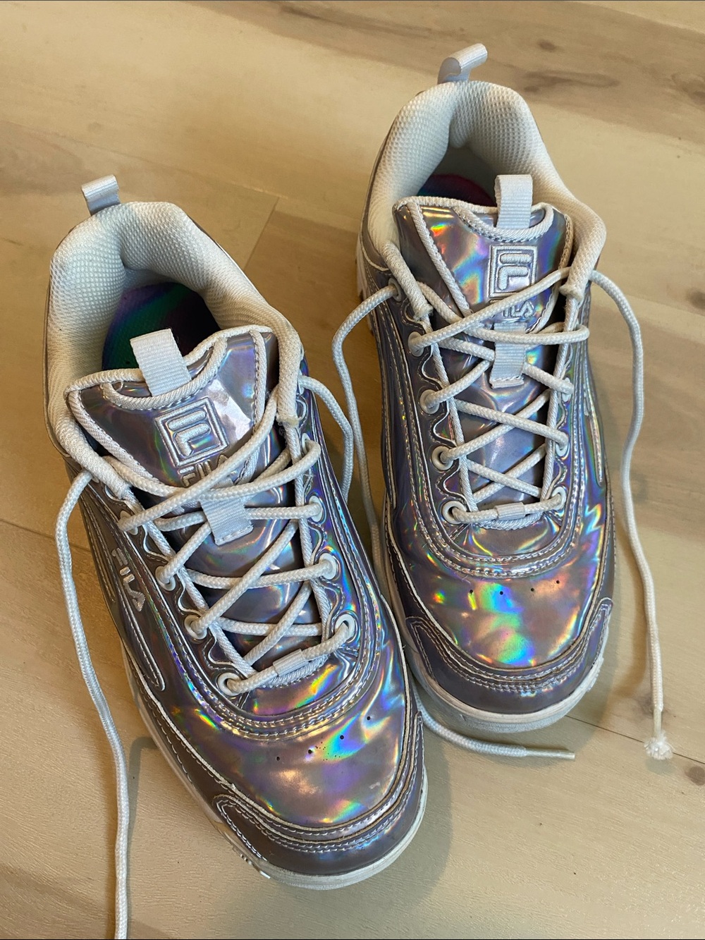 Fila ✨ Holographic Athletic Shoes Women’s 8.5